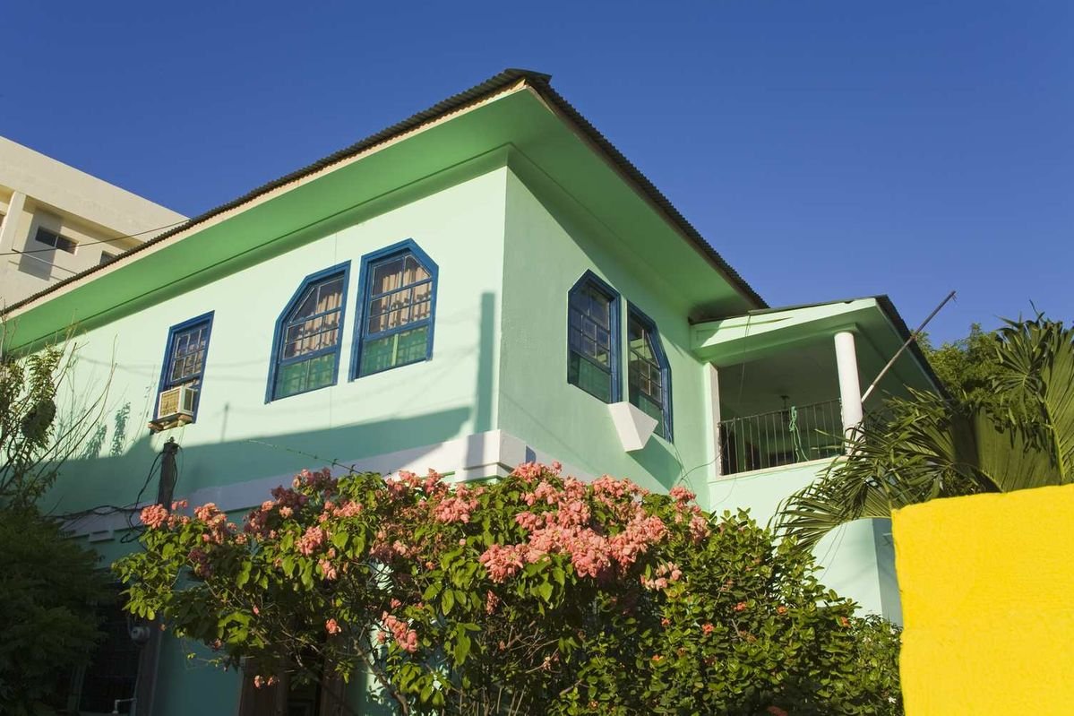 Uncompleted Shopping Complex -...