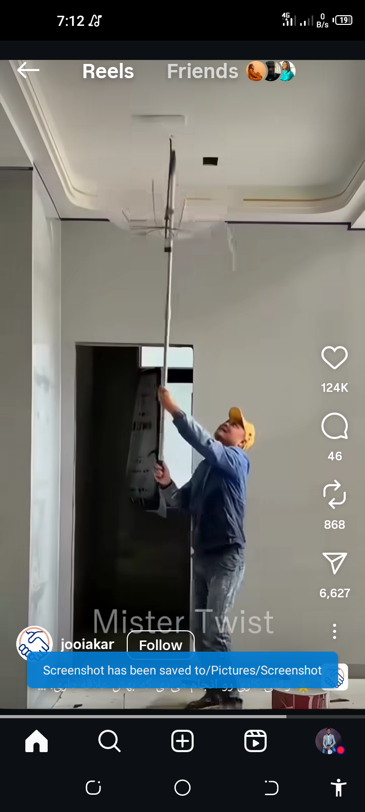 20 Store Shopping Plaza