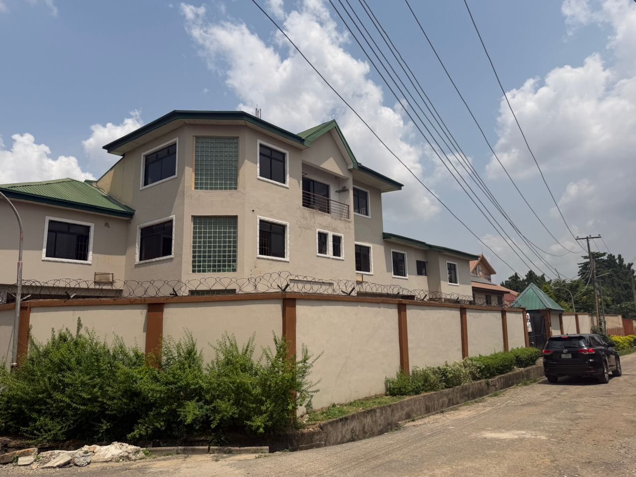 2 Units of 6 Bedroom Duplex